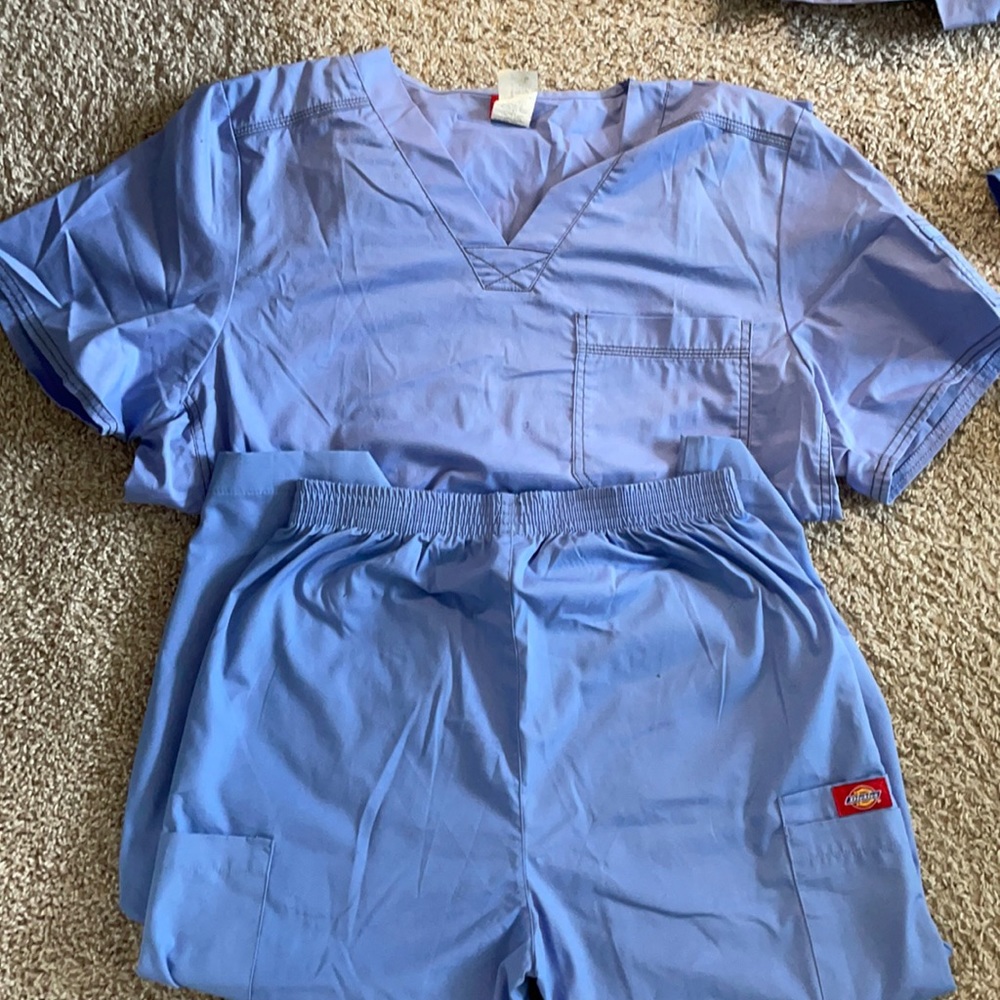 Blue scrubs for healthcare professionals